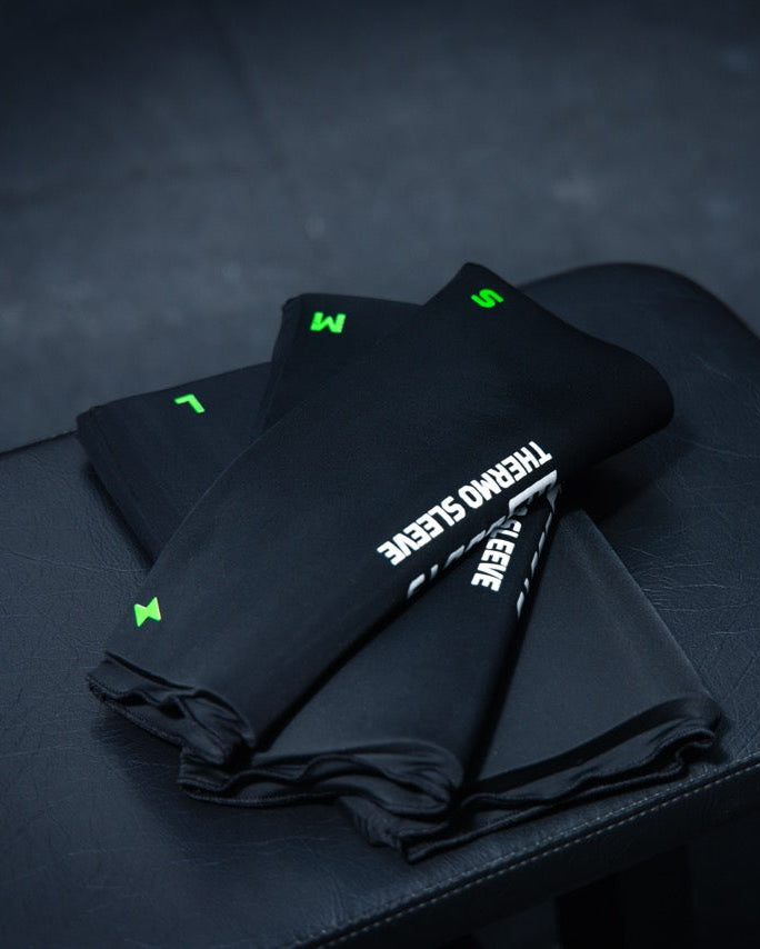 Reboots: Thermosleeves auf schwarzer Bank