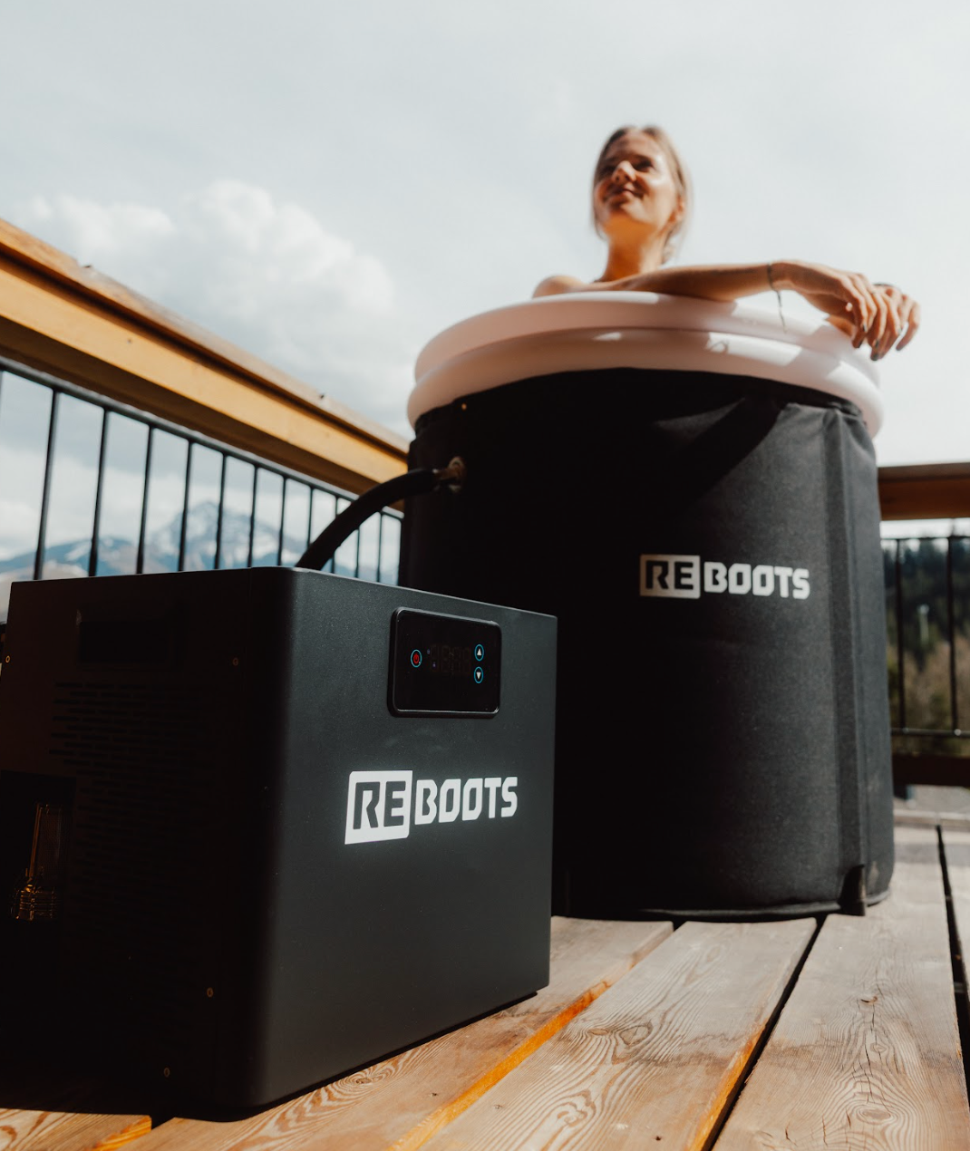 Reboots Ice Tub mit Chiller – mobiles Eisbad zur Kältetherapie und Regeneration auf der Terrasse